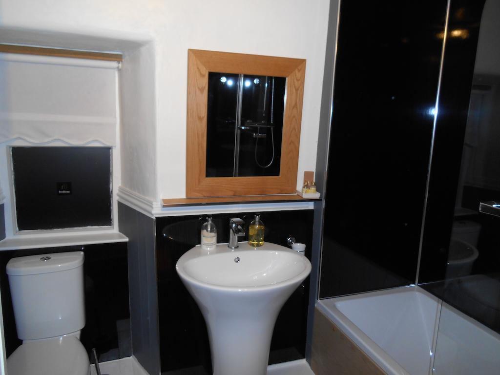 Brookhouse Guest House Clapham  Buitenkant foto